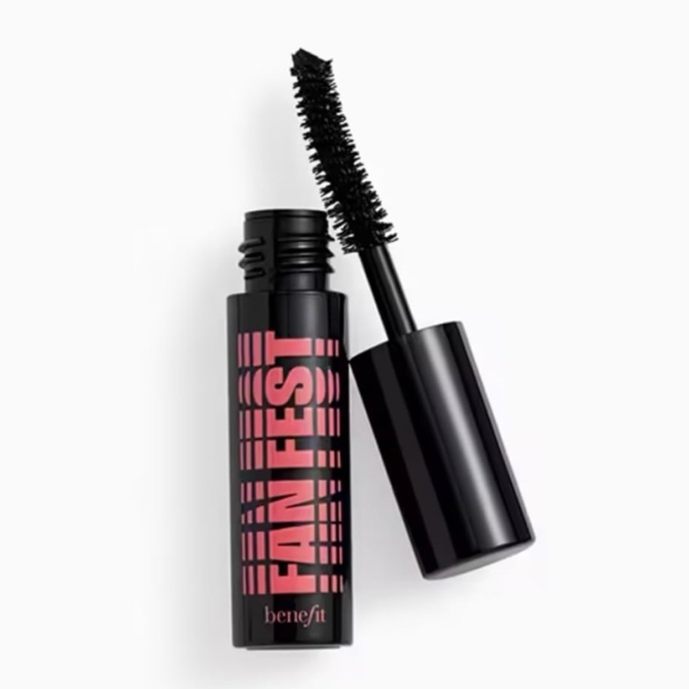 NEW! Benefit Cosmetics Fan Fest Mascara